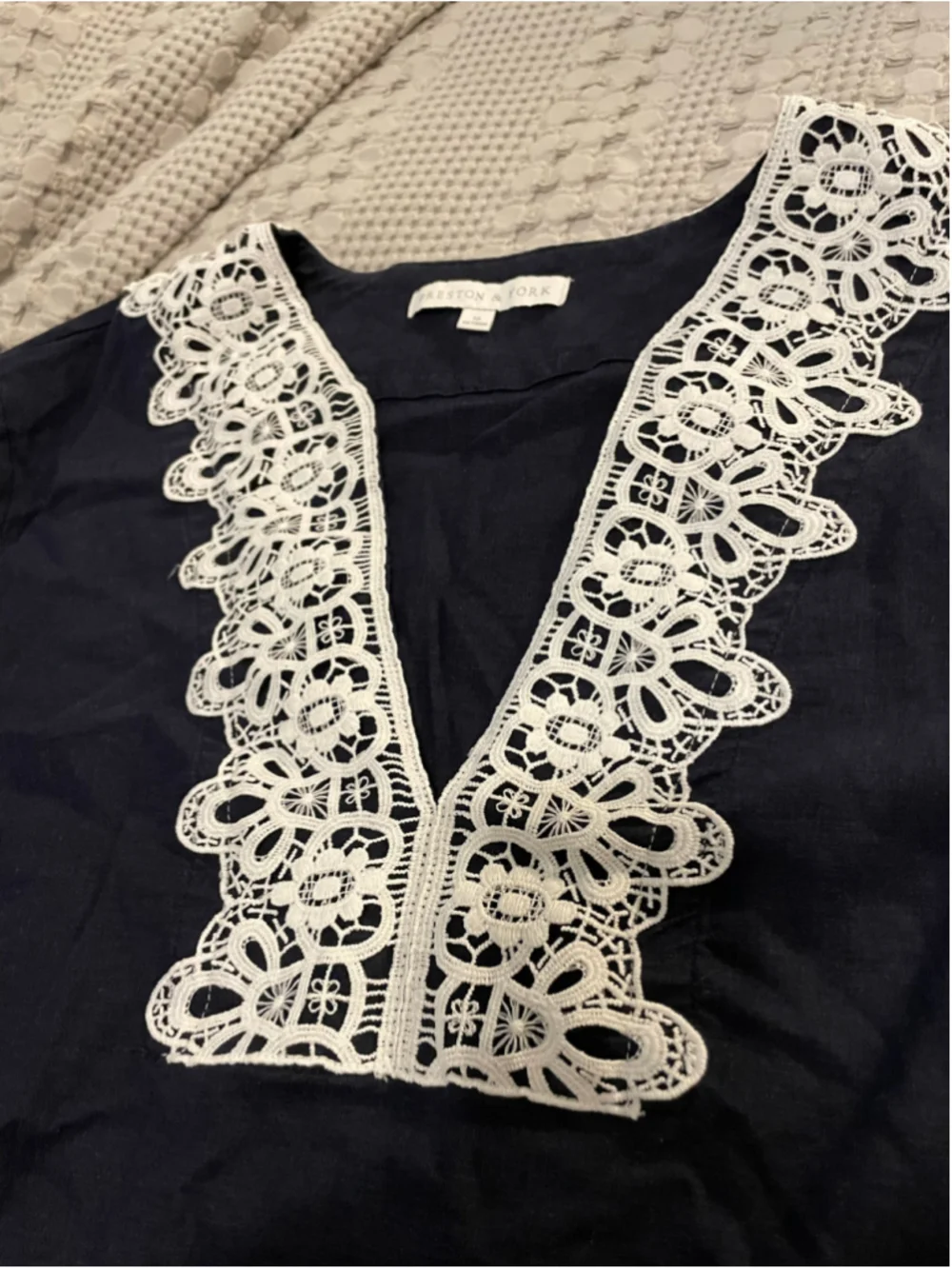 Preston & York Navy White Lace Trim Linen Blouse Size 16 resort wear nautical